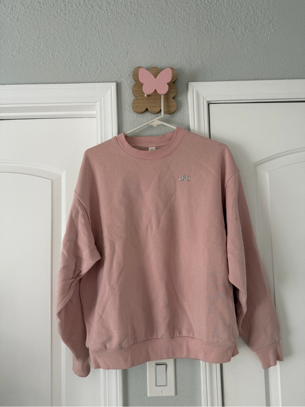 ALO Yoga Pink Quarts Crewneck Sweatshirt